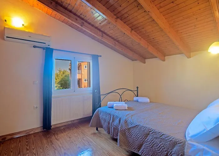 Corfu Summer Maisonette *